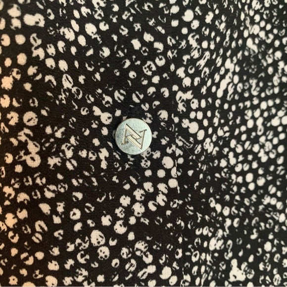 Adrienne Vittadini Button Up Blouse With 3/4 Length Arms. - Picture 7 of 7